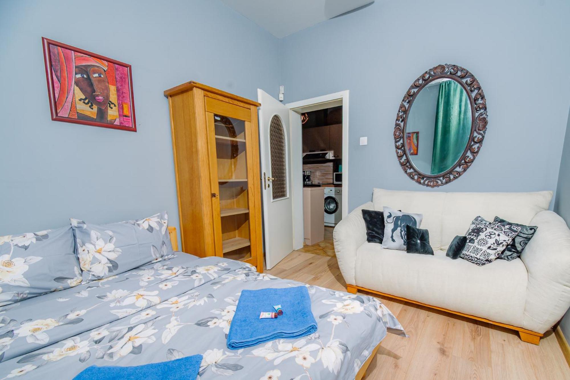 Top Center, 3Bdr, Heart Of The City, Free Secured Parking Sofia Exterior foto